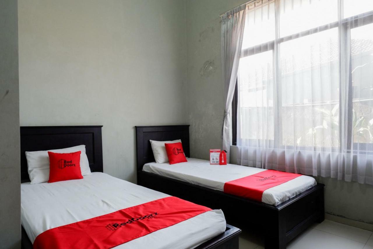 Wisma tamu Reddoorz Syariah Near Menara Kudus