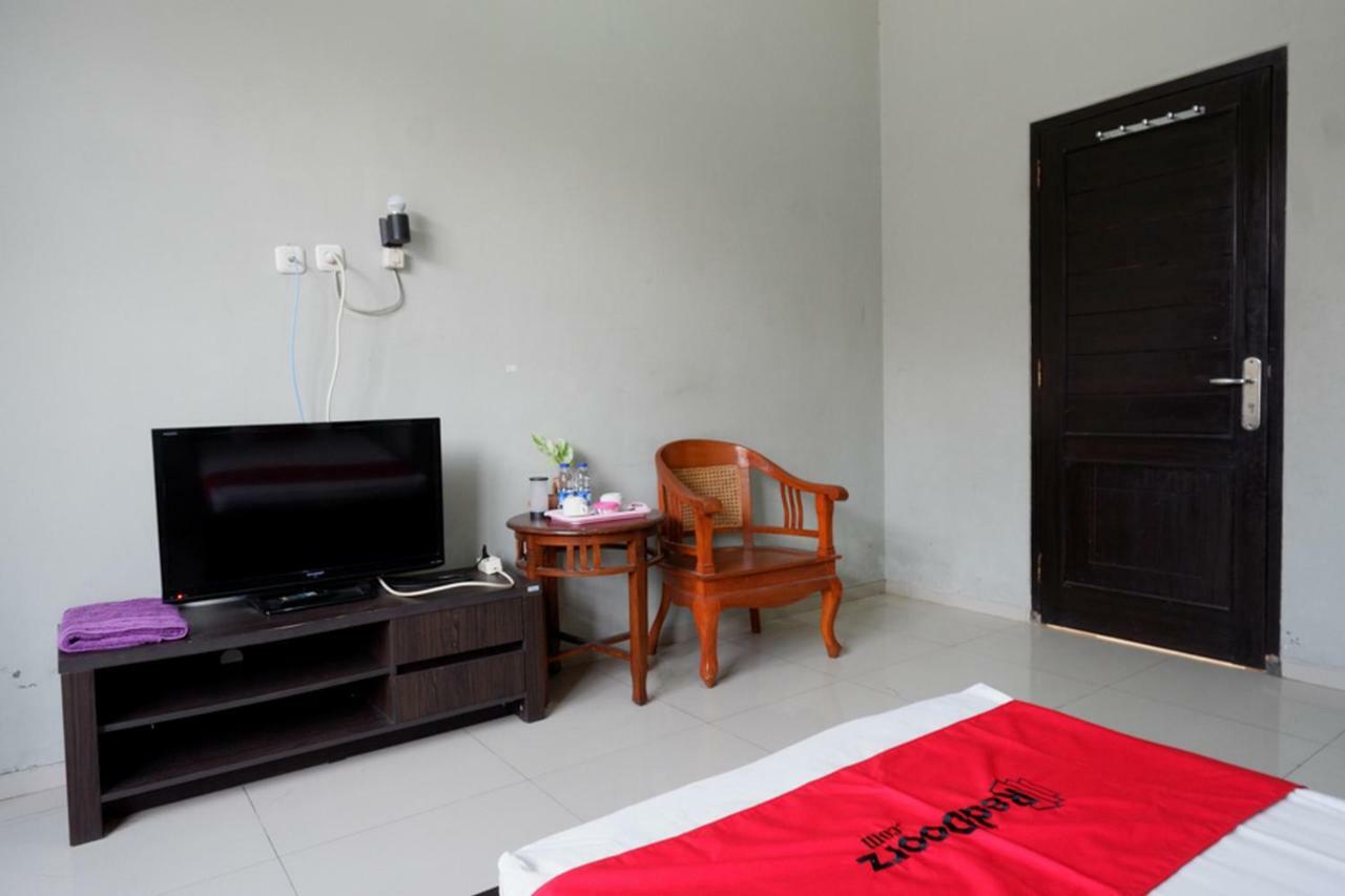 Wisma tamu Reddoorz Syariah Near Menara